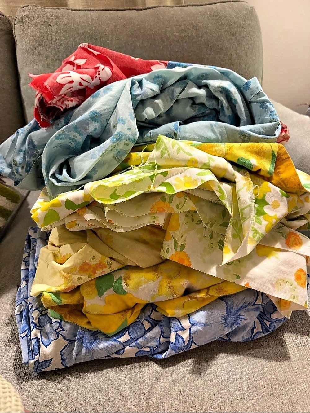 Deadstock vintage sheets and material lot 8 pieces